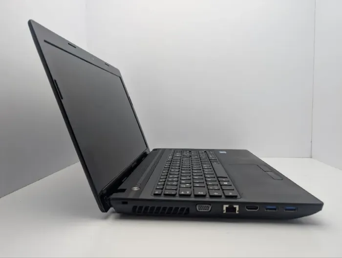 Ноутбук Lenovo IdeaPad N581 / 15.6" (1366x768) TN / Intel Core i5-3230M (2 (4) ядра по 2.6 - 3.2 GHz) / 6 GB DDR3 / 500 GB HDD / Intel HD Graphics 4000 / WebCam / DVD-ROM б/в - зображення 7