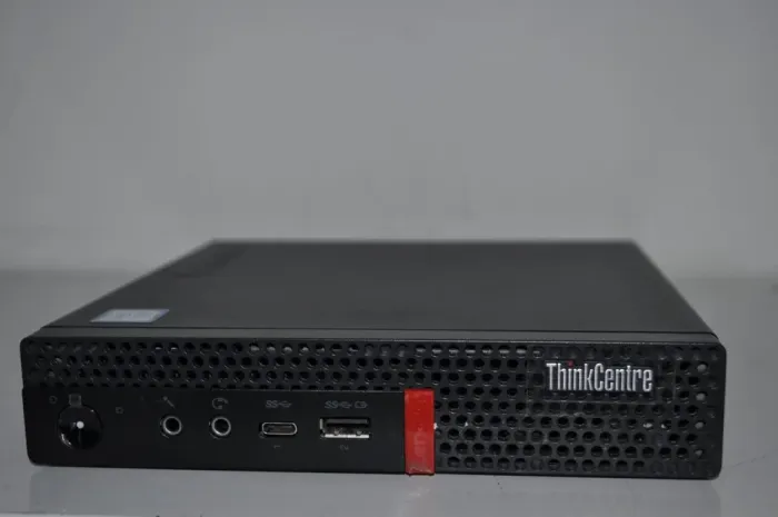 Неттоп Lenovo ThinkCentre M720q Tiny USFF / Intel Core i5-8400T (6 ядер по 1.7 - 3.3 GHz) / 12 GB DDR4 / 240 GB SSD / Intel UHD Graphics 630 / Wi-Fi / Windows 11 Pro б/в - зображення 3