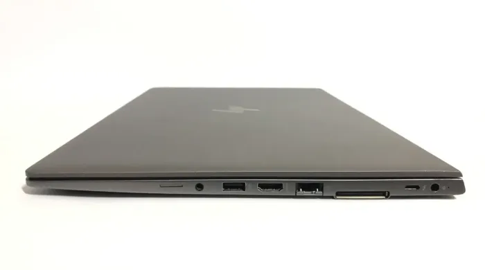 Ігровий ноутбук Б-класу HP Zbook 15u G5 / 15,6" (1920x1080) IPS / Intel Core i7-8650U (4 (8) ядра по 1,9 - 4,2 ГГц) / 32 ГБ DDR4 / 512 ГБ SSD / AMD Radeon Pro WX 3100, 2 ГБ DDR5, 128-біт / WebCam / Win 11 Pro б/в - зображення 5