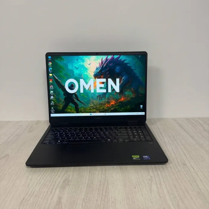 Ігровий ноутбук HP Omen 16 Slim 16-an0001nr / 16" (2560x1600) IPS / Intel Core Ultra 7 255H (16 (22) ядер по 2.0 - 5.1 GHz) / 16 GB DDR5 / 512 GB SSD / nVidia GeForce RTX 5060, 8 GB GDDR7, 128-bit / WebCam б/в - зображення 2