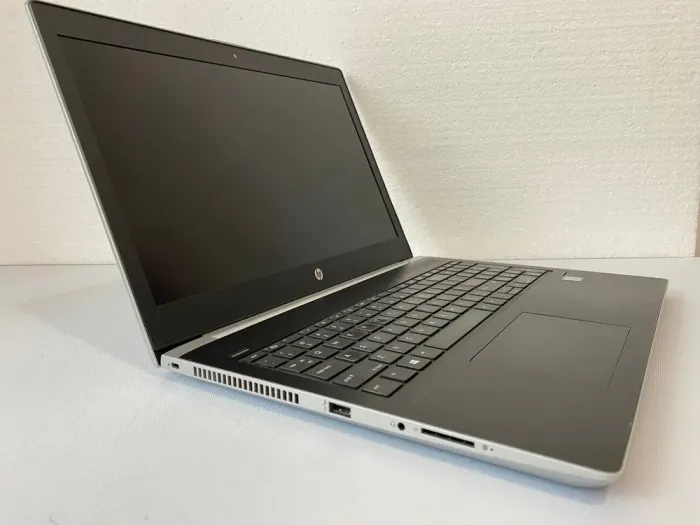 Ноутбук Б-клас HP ProBook 450 G5 / 15.6" (1920x1080) IPS / Intel Core i5-8250U (4 (8) ядра по 1.6 - 3.4 GHz) / 16 GB DDR4 / 256 GB SSD / Intel UHD Graphics 620 / WebCam б/в - зображення 6
