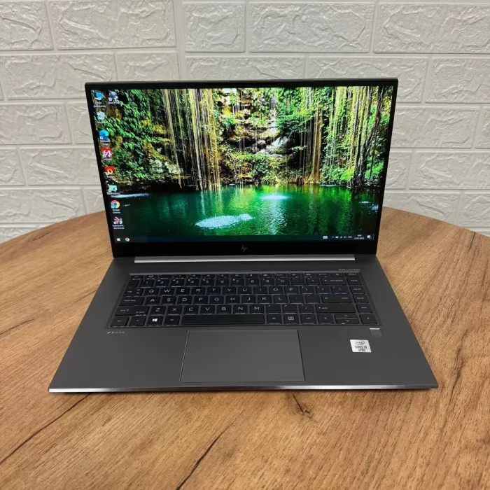 Мобільна робоча станція HP ZBook Studio G7 / 15.6" (1920x1080) IPS / Intel Core i9-10885H (8 (16) ядер по 2.4 - 5.3 GHz) / 32 GB DDR4 / 512 GB SSD / nVidia Quadro RTX 3000 Max-Q, 6 GB DDR6, 192-bit / WebCam б/в - зображення 2