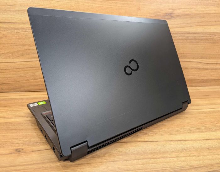 Мобільна робоча станція Fujitsu Celsius H7510 / 15,6" (1920x1080) IPS / Intel Core i7-10850H (6 (12) ядер по 2,7 - 5,1 ГГц) / 32 ГБ DDR4 / 512 ГБ SSD / nVidia Quadro T1000, 4 ГБ GDDR5, 128-біт / 4G / WebCam / Windows 10 б/в - зображення 6