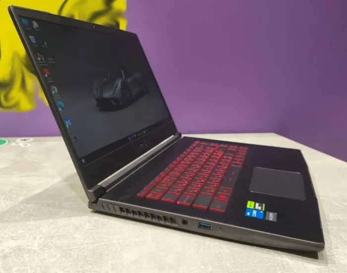 Ігровий ноутбук MSI GF63 Thin 12VE-283NEU / 15.6" (1920x1080) IPS / Intel Core i5-12450H (8 (12) ядер по 3.3 - 4.4 GHz) / 16 GB DDR4 / 512 GB SSD / nVidia GeForce RTX 4050, 6 GB GDDR6, 96-bit / WebCam б/в - зображення 4