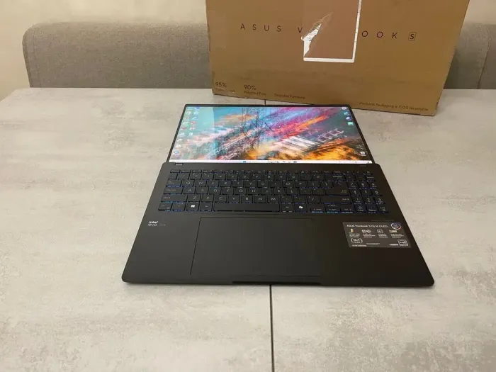 Ультрабук Asus Vivobook S 16 (S5606M) / 16" (3200x2000) OLED / Intel Core Ultra 9 185H (16 (22) ядра по 2.3 - 5.1 GHz) / 16 GB DDR5 / 1000 GB SSD M.2 / Intel Arc Graphics / WebCam / HDMI - зображення 5