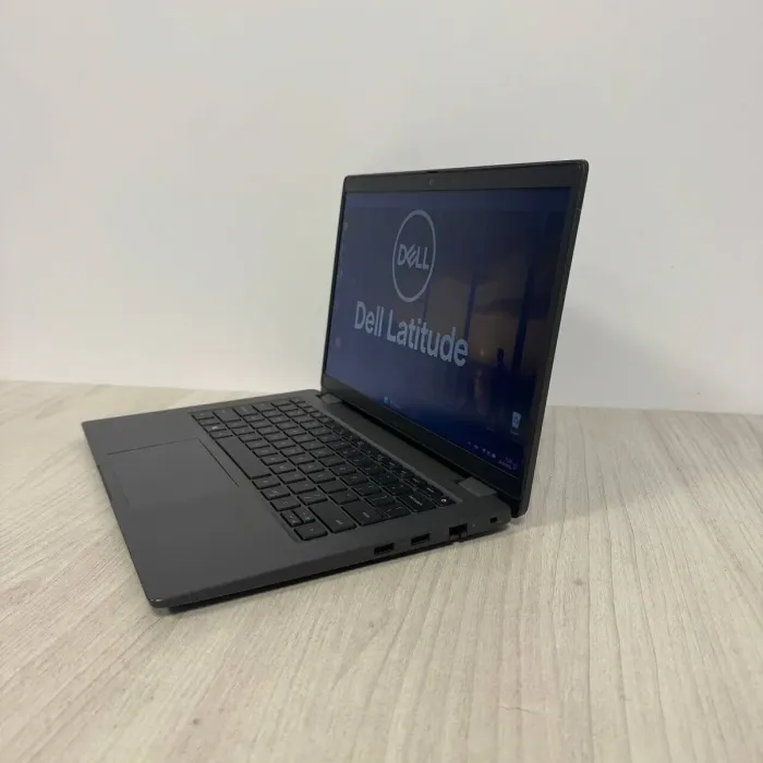 Ультрабук Б-клас Dell Latitude 3440 / 14" (1366x768) TN / Intel Core i3-1215U (6 (8) ядер по 1,2 - 4,4 ГГц) / 8 ГБ DDR4 / 256 ГБ SSD NVMe / Intel UHD Graphics / WebCam б/в - зображення 5