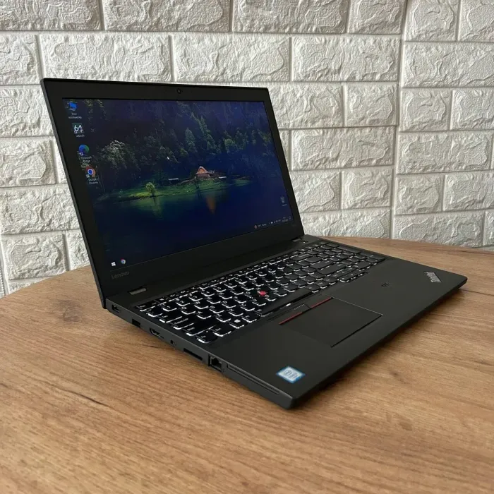 Ноутбук Б-клас Lenovo ThinkPad T560 / 15.6" (1366x768) TN / Intel Core i5-6200U (2 (4) ядра по 2.3 - 2.8 GHz) / 8 GB DDR4 / 480 GB SSD / Intel HD Graphics 520 / WebCam б/в - зображення 4
