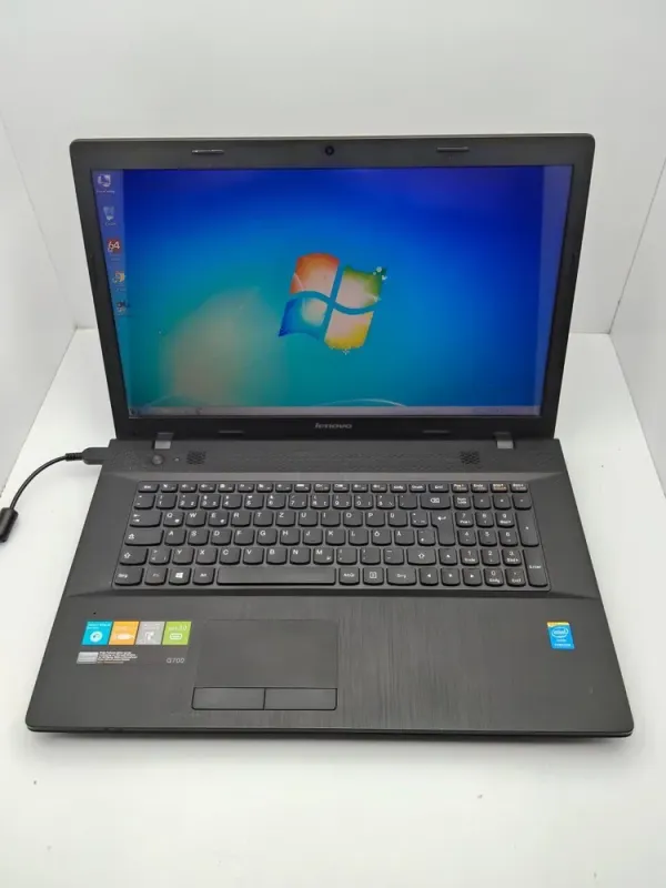 Ноутбук Lenovo G700 / 17.3" (1600x900) TN / Intel Pentium 2020M (2 ядра по 2.4 GHz) / 6 GB DDR3 / 1000 GB HDD / Intel HD Graphics / WebCam б/в - зображення 7