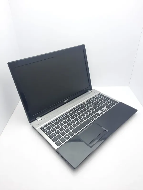 Ноутбук Б-клас Acer Aspire V3-531 / 15.6" (1366x768) TN / Intel Pentium B960 (2 ядра по 2.2 GHz) / 4 GB DDR3 / 500 GB HDD / Intel HD Graphics / WebCam б/в - зображення 3