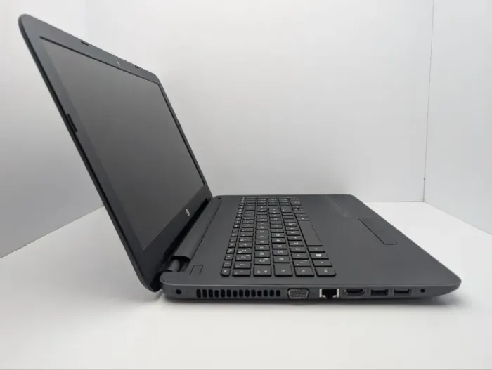 Ноутбук HP 255 G5 / 15.6" (1920x1080) TN / AMD A8-7410 (4 ядра по 2.2 - 2.5 GHz) / 8 GB DDR3 / 128 GB SSD / AMD Radeon R5 Graphics / WebCam / DVD-ROM б/в - зображення 4