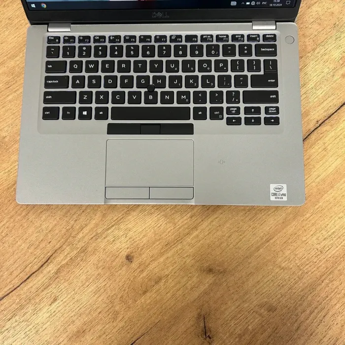 Ультрабук Б-клас Dell Latitude 5411 / 14" (1920x1080) IPS / Intel Core i7-10850H (6 (12) ядер по 2.7 - 5.1 GHz) / 16 GB DDR4 / 256 GB SSD / Intel UHD Graphics / WebCam б/в - зображення 7