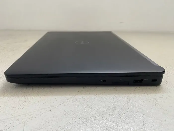 Ноутбук Б-клас Dell Latitude E5470 / 14" (1366x768) TN / Intel Core i5-6300U (2 (4) ядра по 2.4 - 3.0 GHz) / 8 GB DDR3 / 128 GB SSD / Intel HD Graphics 520 / WebCam б/в - зображення 8