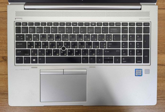 Ультрабук HP EliteBook 850 G6 / 15.6" (1920x1080) IPS / Intel Core i5-8265U (4 (8) ядра по 1.6 - 3.9 GHz) / 16 GB DDR4 / 512 GB SSD / Intel UHD Graphics / TouchID / WebCam / Windows 10 б/в - зображення 3