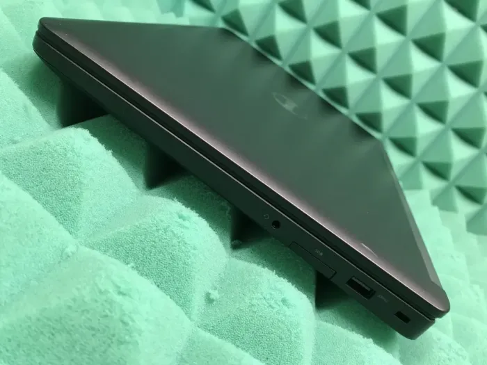 Ноутбук Б-класс Dell Latitude E5470 / 14" IPS Touch / Intel Core i5-6300U (2(4) ядра по 2.4-3 GHz) / 8GB DDR4 / 240GB SSD M.2 / HD Graphics 520 / WebCam / HDMI / Win 10 б/в - зображення 8