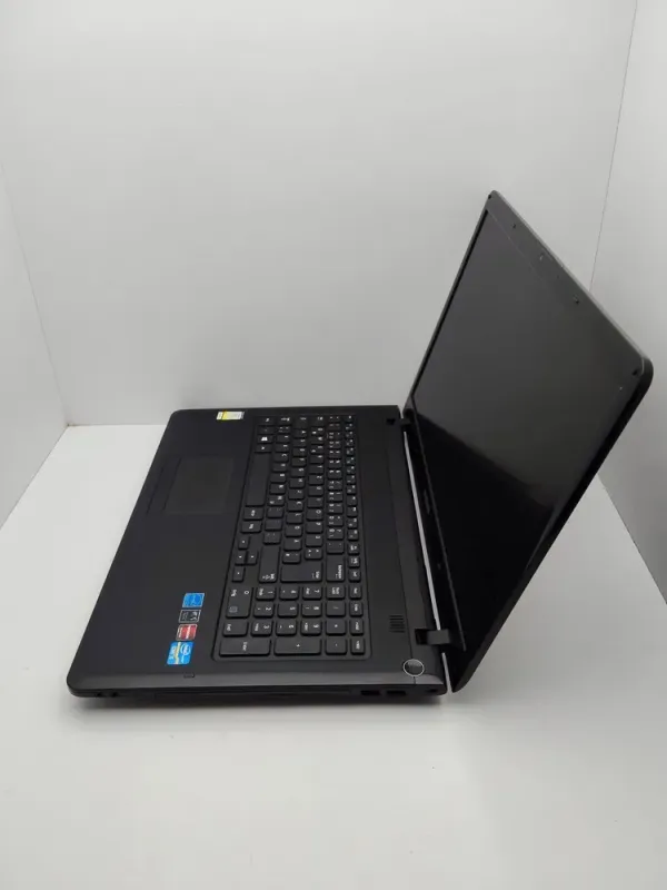 Ноутбук Samsung 350V / 17.3" (1600x900) TN / Intel Core i5-3210M (2 (4) ядра по 2.5 - 3.1 GHz) / 6 GB DDR3 / 500 GB HDD / AMD Radeon HD 7670M, 1 GB DDR3, 128-bit / WebCam б/в - зображення 6