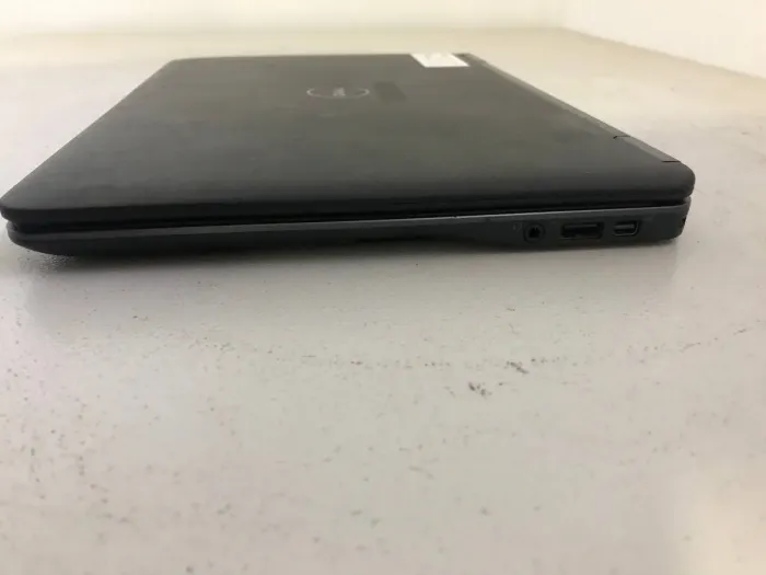 Нетбук Б-клас Dell Latitude E7240 / 12.5" IPS Touch / Intel Core i7-4600U (2(4) ядра по 2.1-3.3GHz) / 8GB DDR3 / 128GB SSD / HD Graphics 4400 / WebCam / HDMI б/в - зображення 4