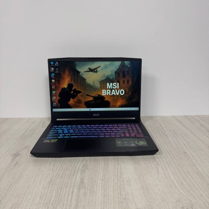 Ігровий ноутбук Б-класу MSI Bravo 15 C7VFK / 15.6" (1920x1080) IPS / AMD Ryzen 7 7735HS (8 (16) ядер по 3.2 - 4.75 GHz) / 16 GB DDR5 / 512 GB SSD NVMe / nVidia GeForce RTX 4060, 8 GB GDDR6, 128-bit / WebCam б/в - изображение 2