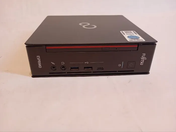 Неттоп Fujitsu Esprimo Q958 Mini USFF / Intel Core i5-8500 (6 ядра по 3.0 - 4.1 GHz) / 8 GB DDR4 / 256 GB SSD / Intel UHD Graphics 630 б/в - зображення 2