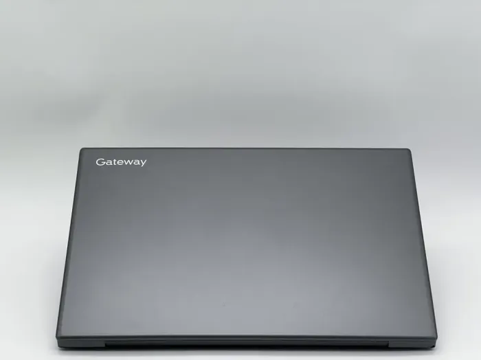 Ультрабук Gateway GWNR71517-BK / 15.6" (1920x1080) IPS / AMD Ryzen 7 3700U (4 (8) ядра по 2.3 - 4.0 GHz) / 16 GB DDR4 / 960 GB SSD / AMD Radeon RX Vega 10 Graphics / WebCam б/в - зображення 5