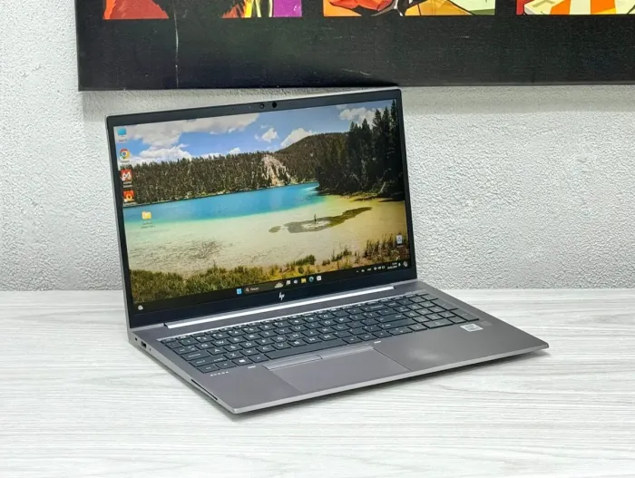 Мобільна робоча станція HP ZBook Firefly 15 G7 / 15.6" (1920x1080) IPS / Intel Core i7-10510U (4 (8) ядра по 1.8 - 4.9 GHz) / 16 GB DDR4 / 256 GB SSD M.2 / nVidia Quadro P520, 4 GB GDDR5, 64-bit / WebCam / Win 11 Pro б/в - зображення 3