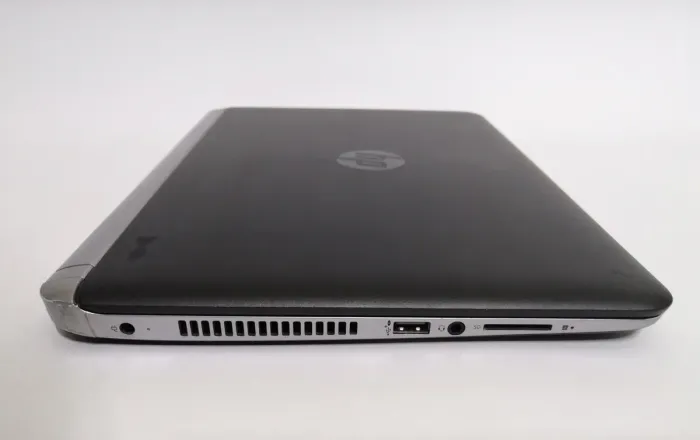 Ультрабук Б-клас HP ProBook 430 G3 / 13.3" (1366x768) TN / Intel Core i3-6100U (2 (4) ядра по 2.3 GHz) / 4 GB DDR4 / 120 GB SSD NEW / Intel HD Graphics 520 / WebCam / Win 10 Home б/в - зображення 4