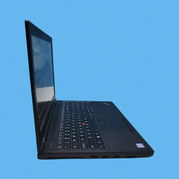 Мобільна робоча станція Lenovo ThinkPad P53 / 15.6" (1920x1080) IPS / Intel Core i7-9750H (6 (12) ядер по 2.6 - 4.5 GHz) / 16 GB DDR4 / 512 GB SSD / nVidia Quadro T1000, 4 GB GDDR5, 128-bit / WebCam / Win 10 Home б/в - зображення 4