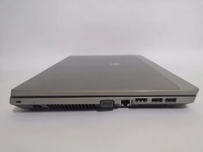 Ноутбук HP ProBook 4530s / 15.6" (1366x768) TN / Intel Core i3-2310M (2 (4) ядра по 2.1 GHz) / 4 GB DDR3 / 320 GB HDD / Intel HD Graphics 3000 / WebCam / DVD-ROM б/в - зображення 6