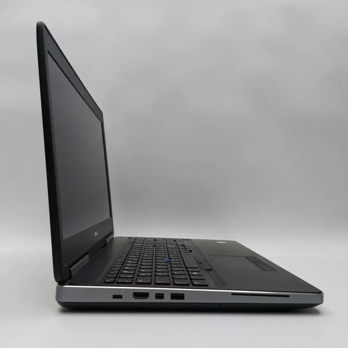 Мобільна робоча станція Dell Precision 7520 / 15.6" (1920x1080) TN / Intel Core i7-6820HQ (4 (8) ядра по 2.7 - 3.6 GHz) / 16 GB DDR4 / 512 GB SSD / nVidia Quadro M2200, 4 GB GDDR5, 128-bit / WebCam / HDMI б/в - зображення 4
