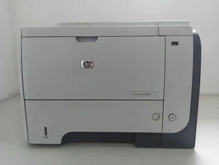 Принтер HP LaserJet P3015 / Лазерний монохромний друк / 1200x1200 dpi / A4 / 40 стор / хв / USB 2.0, Ethernet / Дуплекс / Кабелі в комплекті б/в - зображення 2