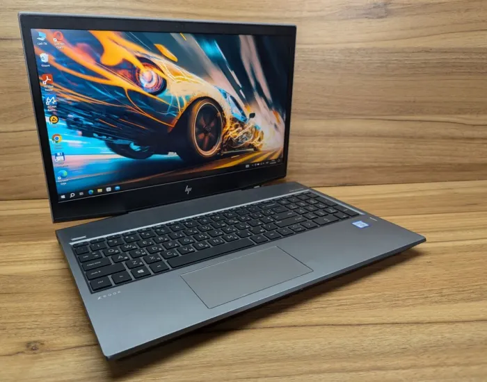 Мобільна робоча станція HP zBook 15v G5 / 15.6" (1920x1080) IPS / Intel Xeon E-2176M (6 (12) ядер по 2.7 - 4.4 GHz) / 32 GB DDR4 / 1000 GB SSD / nVidia Quadro P600, 4 GB GDDR5, 128-bit / WebCam / TouchID / Windows 10 б/в - зображення 4