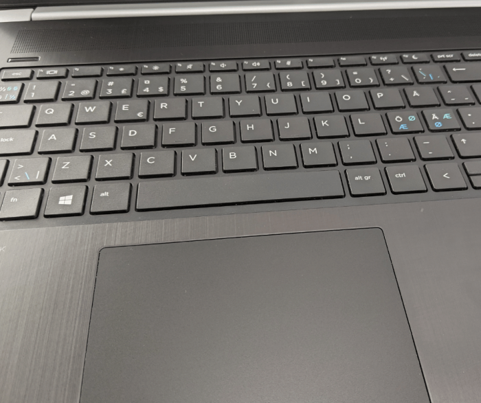 Ноутбук HP ProBook 470 G5 / 17.3" (1920x1080) IPS / Intel Core i5-8250U (4 (8) ядра по 1.6 - 3.4 GHz) / 16 GB DDR4 / 240 GB SSD / nVidia GeForce 930MX, 2 GB GDDR3, 64-bit / WebCam б/в - зображення 3