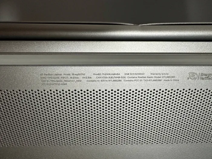 Ультрабук Б-клас HP Pavilion 15-eg3071cl / 15.6" (1920x1080) TN / Intel Core i7-1355U (10 (12) ядер по 3.7 - 5.0 GHz) / 16 GB DDR4 / 512 GB SSD / Intel Iris Xe Graphics / WebCam б/в - зображення 9