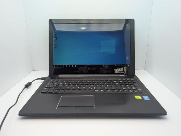 Ноутбук Lenovo Z50-70 / 17.3" (1600x900) TN / Intel Core i5-4210U (2 (4) ядра по 1.7 - 2.7 GHz) / 8 GB DDR3 / 250 GB SSD / nVidia GeForce 840M, 2 GB GDDR3, 64-bit / WebCam / DVD-ROM б/в - зображення 2