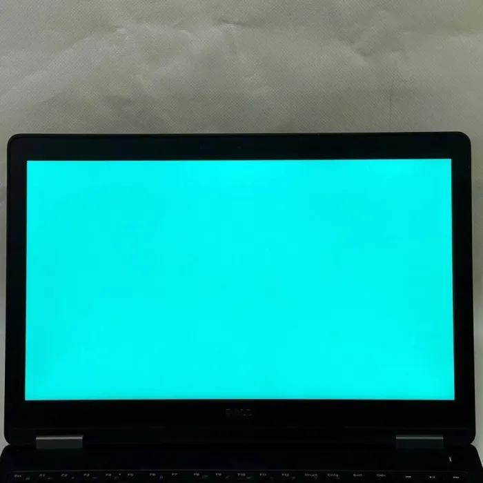 Ноутбук Б-клас Dell Latitude E5570 / 15.6" (1920x1080) IPS / Intel Core i5-6300U (2 (4) ядра по 2.4 GHz) / 16 GB DDR4 / 128 GB SSD / Intel HD Graphics 520 / WebCam / Windows 10 Pro б/в - зображення 5