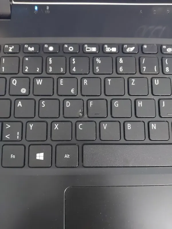 Ноутбук Б-клас Acer Aspire 3 A315-54 / 15.6" (1920x1080) TN / Intel Core i5-10210U (4 (8) ядра по 1.6 - 4.2 GHz) / 8 GB DDR4 / 256 GB SSD M.2 / Intel UHD Graphics / WebCam б/в - зображення 4