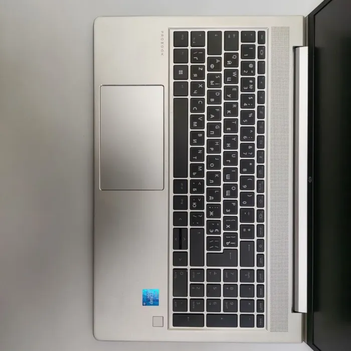 Ультрабук HP ProBook 650 G8 / 15.6" (1920x1080) IPS / Intel Core i5-1145G7 (4 (8) ядра по 1.1 - 4.4 GHz) / 16 GB DDR4 / 512 GB SSD M.2 / Intel Iris Xe Graphics / WebCam б/в - зображення 3