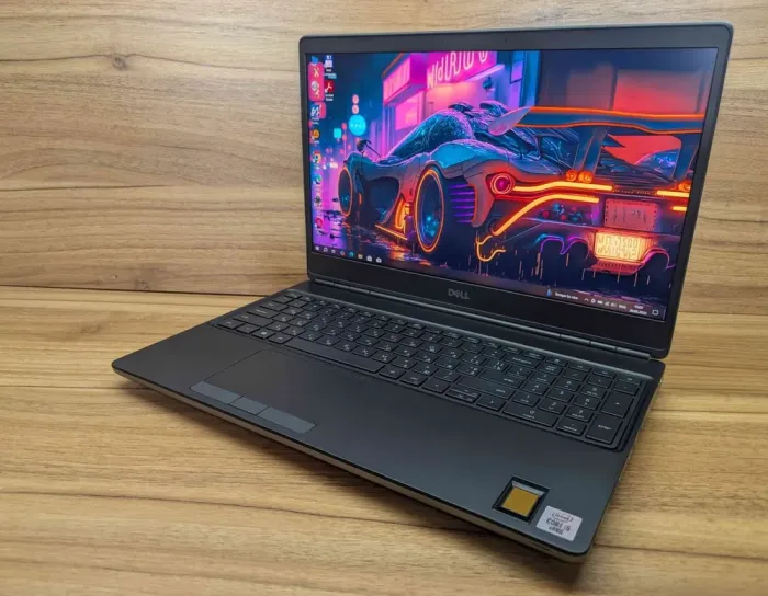 Мобільна робоча станція Dell Precision 7550 / 15.6" (1920x1080) IPS / Intel Core i5-10400H (4 (8) ядра по 2.6 - 4.6 GHz) / 16 GB DDR4 / 512 GB SSD / nVidia Quadro T2000, 4 GB GDDR5, 128-bit / Fingerprint / Windows 10 б/в - зображення 5