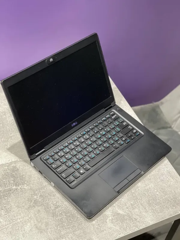 Ультрабук Dell Latitude E5480 / 14" (1366x768) TN / Intel Core i5-6200U (2 (4) ядра по 2.3 - 2.8 GHz) / 16 GB DDR4 / 240 GB SSD / Intel HD Graphics 520 / WebCam б/в - зображення 7