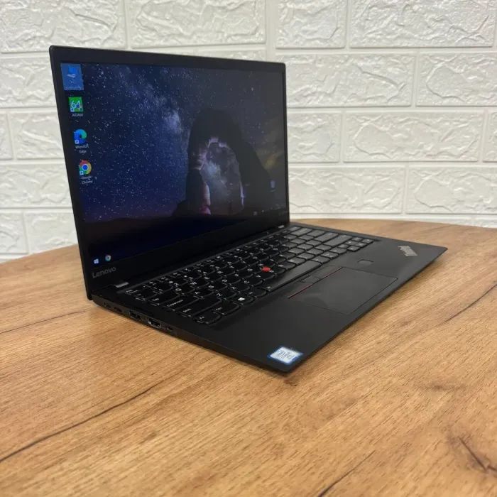 Ультрабук Lenovo ThinkPad X1 Carbon / 14" (1920x1080) IPS / Intel Core i5-7300U (2 (4) ядра по 2.6 - 3.5 GHz) / 8 GB DDR4 / 240 GB SSD / Intel HD Graphics 620 / WebCam б/в - зображення 4