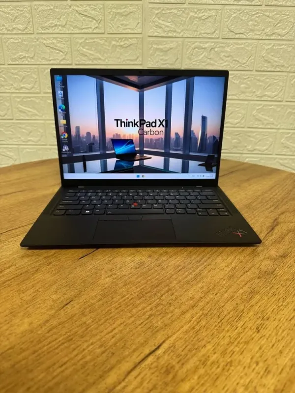 Ультрабук Lenovo ThinkPad X1 Carbon Gen 9 / 14" (1920x1200) IPS / Intel Core i7-1185G7 (4 (8) ядра по 3.0 - 4.8 GHz) / 16 GB DDR4 / 512 GB SSD / Intel Iris Xe Graphics / WebCam б/в - зображення 2