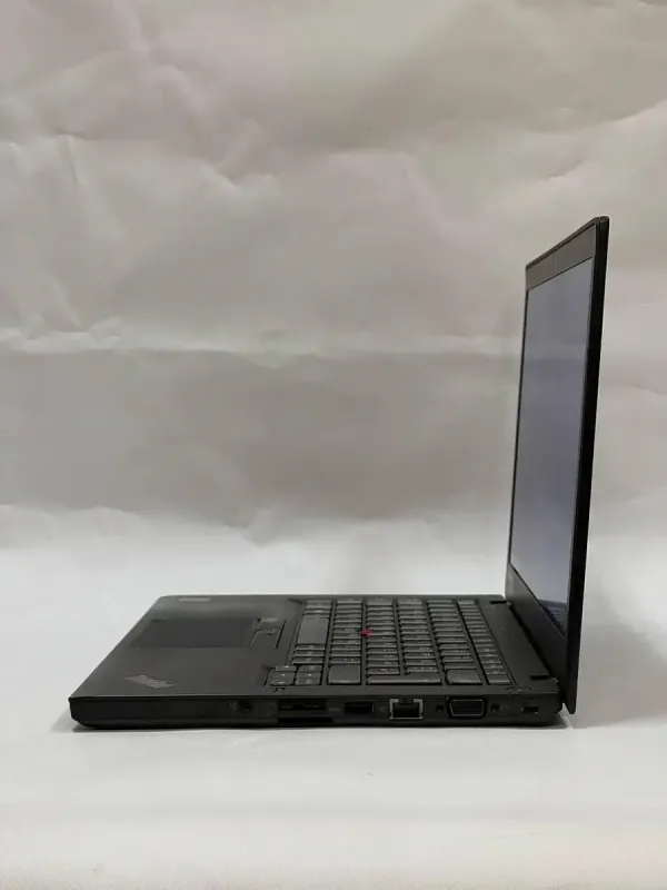 Ноутбук Б-клас Lenovo ThinkPad T450s / 14" (1600x900) TN / Intel Core i5-5300U (2 (4) ядра по 2.3 - 2.9 GHz) / 8 GB DDR3 / 180 GB SSD / Intel HD Graphics 5500 / WebCam / VGA б/в - зображення 7