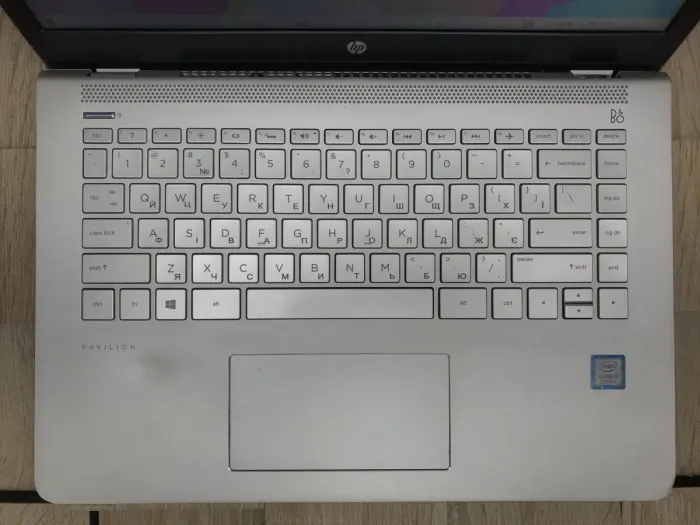 Ультрабук Б-клас HP Pavilion 14-bk091st / 14" (1366x768) TN / Intel Core i5-7200U (2 (4) ядра по 2.5 - 3.1 GHz) / 8 GB DDR4 / 256 GB SSD / Intel HD Graphics 620 / WebCam б/в - зображення 5