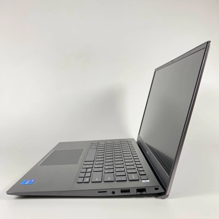 Ультрабук Б-клас Dell Vostro 5402 / 14" (1920x1080) IPS / Intel Core i5-1135G7 (4 (8) ядра по 2.4 - 4.2 GHz) / 16 GB DDR4 / 256 GB SSD / Intel Iris Xe Graphics / WebCam / TouchID б/в - зображення 5