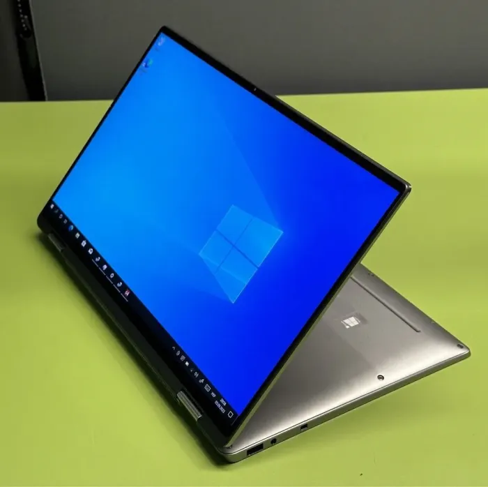 Ультрабук-трансформер Dell Latitude 9510 / 15.6" (1920x1080) IPS Touch / Intel Core i7-10810U (6 (12) ядер по 1.1 - 4.9 GHz) / 16 GB DDR4 / 256 GB SSD / Intel UHD Graphics / WebCam / TouchID б/в - зображення 4