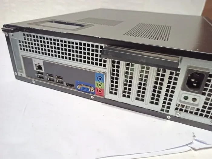 ПК Б-класс Dell OptiPlex 390 SFF / Intel Core i3-2120 (2 (4) ядра по 3.3 GHz) / 8 GB DDR3 / 320 GB HDD / Intel HD Graphics 2000 б/в - зображення 4