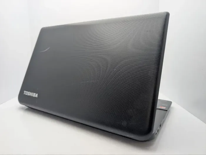Ноутбук Toshiba Satellite C70D-B / 17.3" (1600x900) TN / AMD A4-5000 (4 ядра по 1.5 GHz) / 8 GB DDR3 / 750 GB HDD / AMD Radeon HD 8330 Graphics / WebCam / DVD-ROM б/в - зображення 8