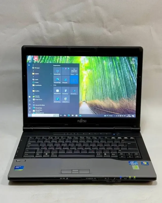 Ноутбук Fujitsu LifeBook S752 / 14" (1366x768) TN / Intel Core i5-3320M (2 (4) ядра по 2.6 - 3.3 GHz) / 8 GB DDR3 / 240 GB SSD / Intel HD Graphics 4400 / Windows 10 Pro б/в - зображення 2