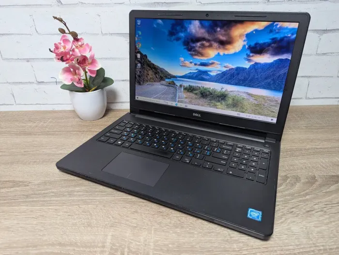 Ноутбук Б-клас Dell Inspiron 15-3552 / 15.6" (1366x768) TN / Intel Celeron N3050 (2 (4) ядра по 1.6 - 2.16 GHz) / 8 GB DDR3 / 128 GB SSD / Intel HD Graphics / WebCam / DVD-ROM б/в - зображення 4