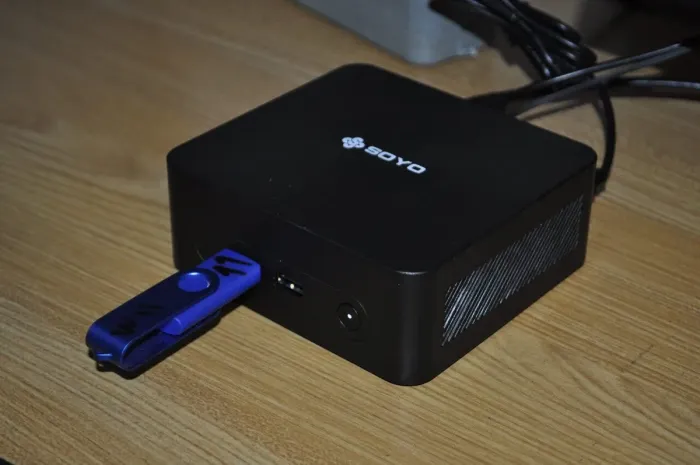 Неттоп Soyo M2 Plus Mini PC USFF / Intel N100 (4 ядра по 3.4 GHz) / 16 GB DDR4 / 512 GB SSD / Intel UHD Graphics / Wi-Fi, Bluetooth / Windows 11 - зображення 5