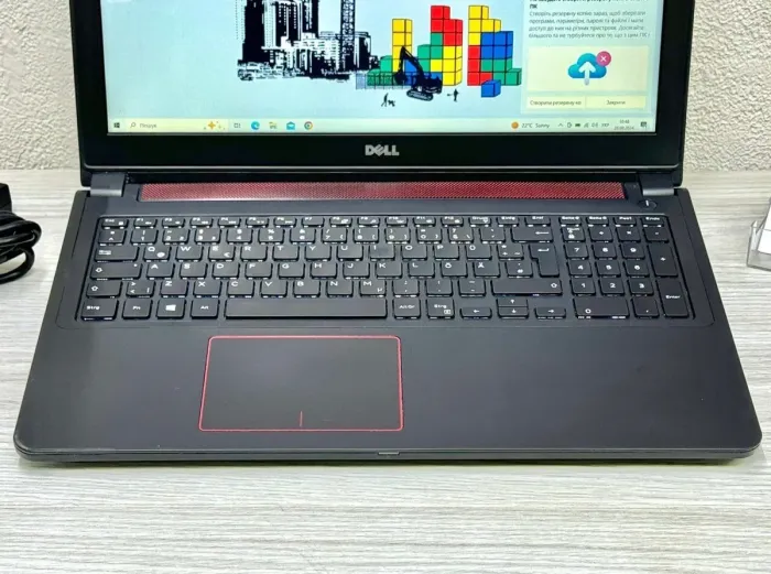 Ігровий ноутбук Б-клас Dell Inspiron 15-7559 / 15.6" (1920x1080) TN / Intel Core i7-6700HQ (4 (8) ядра по 2.6 - 3.5 GHz) / 12 GB DDR3 / 256 GB SSD / nVidia GeForce GTX 960M, 4 GB GDDR5, 128-bit / WebCam / Win 10 Pro б/в - зображення 6